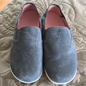 Spenco 8 1/2 W womens  gray suede flat shoe.